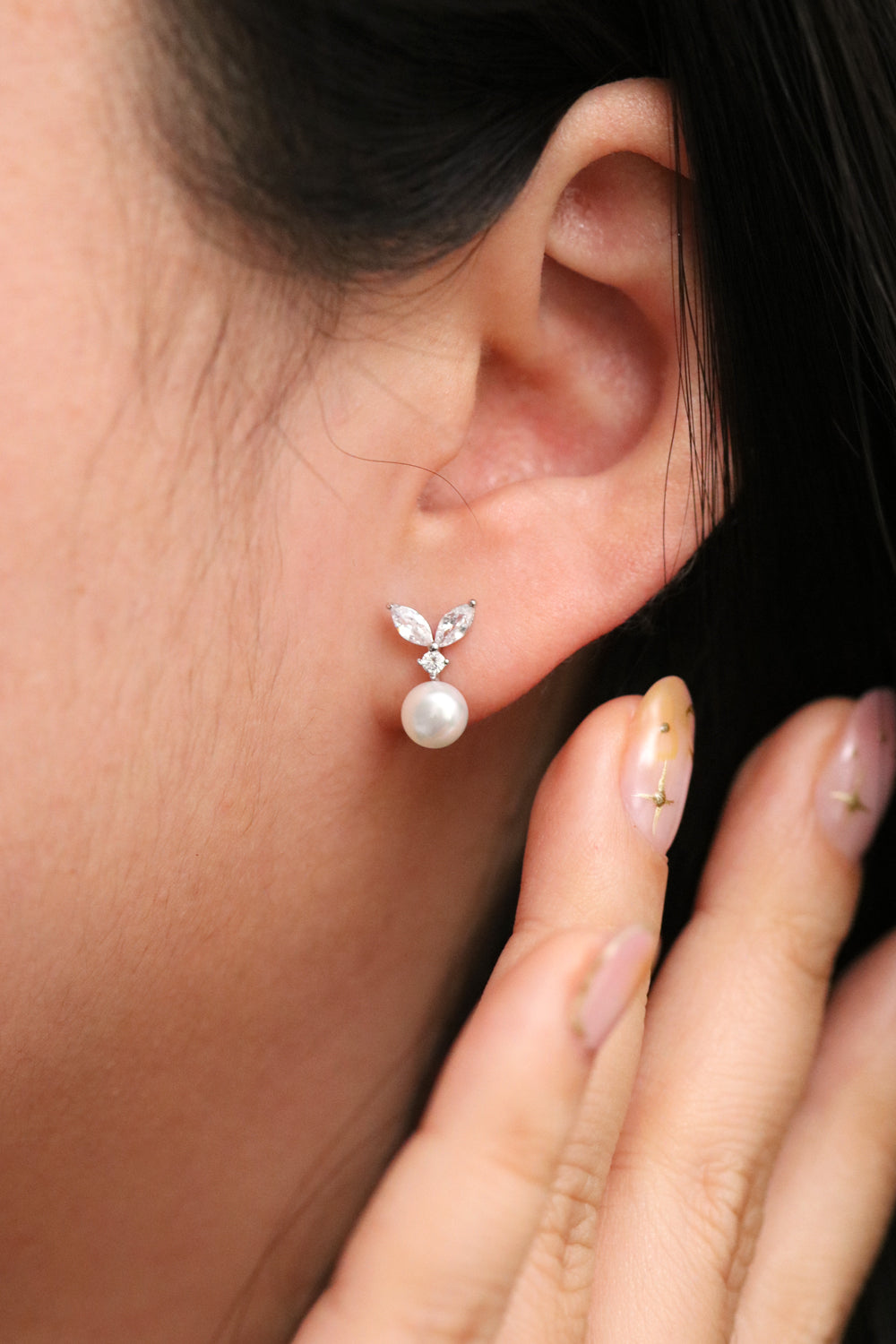 Boucles d'oreilles pendantes en perles et feuilles cubiques