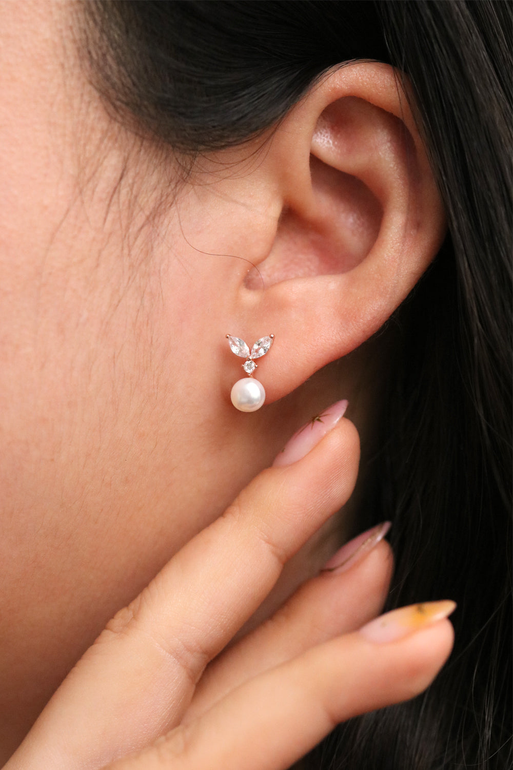 Boucles d'oreilles pendantes en perles et feuilles cubiques